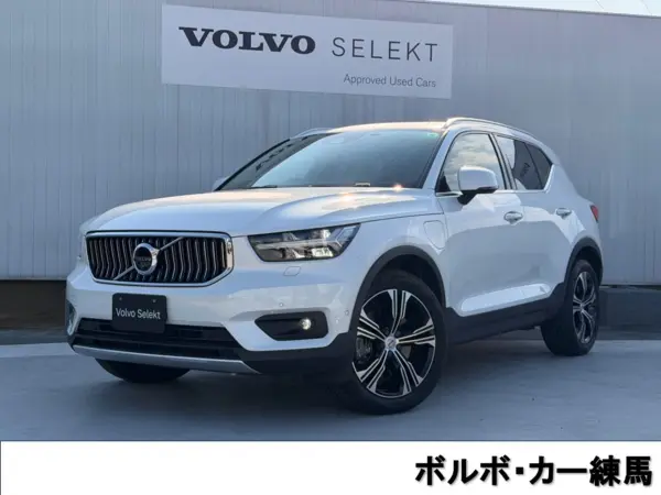 Volvo XC40 Recharge Plug-in Hybrid T5 Inscription Panoramic Glass Roof Genuine Leather Seats Front/Rear Seat & Steering Heater Apple CarPlay Android Auto 360-Degree View Camera TV (Crystal White Pearl) — thumbnail 1