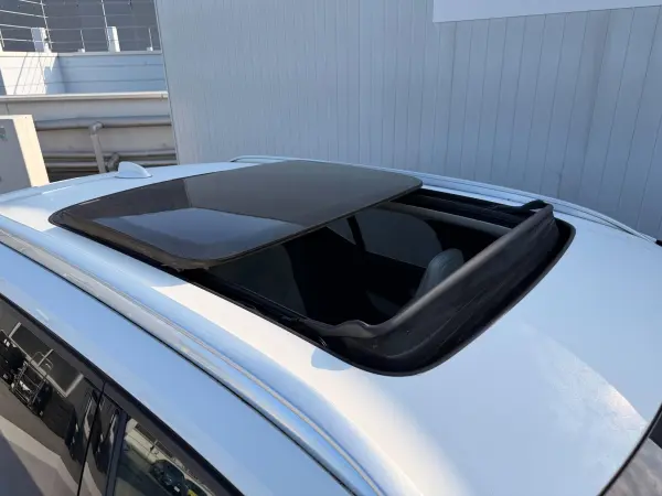 2021 Volvo Xc40 — photo 2