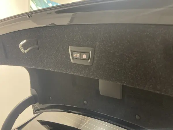 2022 Bmw 3 Series — photo 1