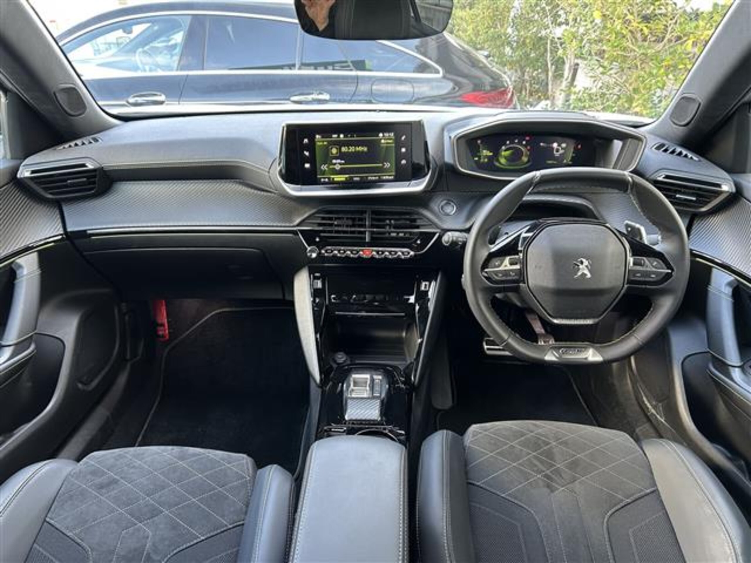 2023 Peugeot 2008 — photo 3