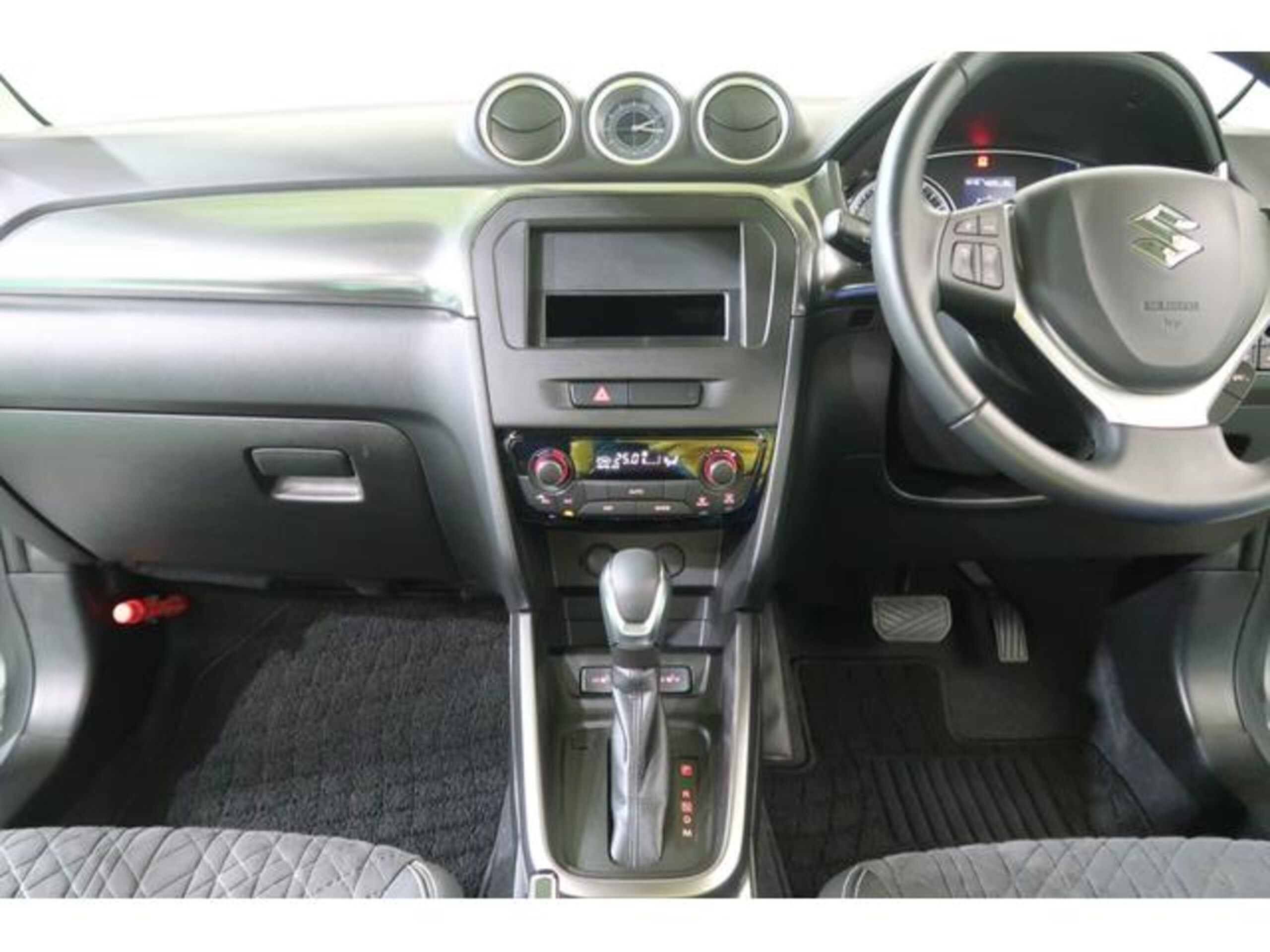 Suzuki Escudo 1.5 4WD — photo 8