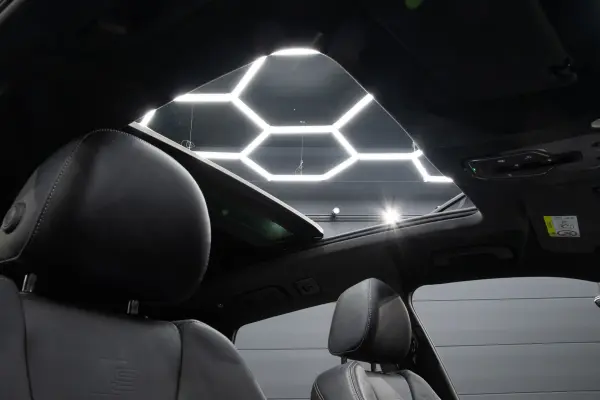 Audi Q5 S Line Dynamic Edition Diesel Turbo 4WD Sunroof Black Styling S Line Plus Package Comfort Package District Green S Line Dynamic Edition One Owner 4WD (District Green Metallic) — photo 8