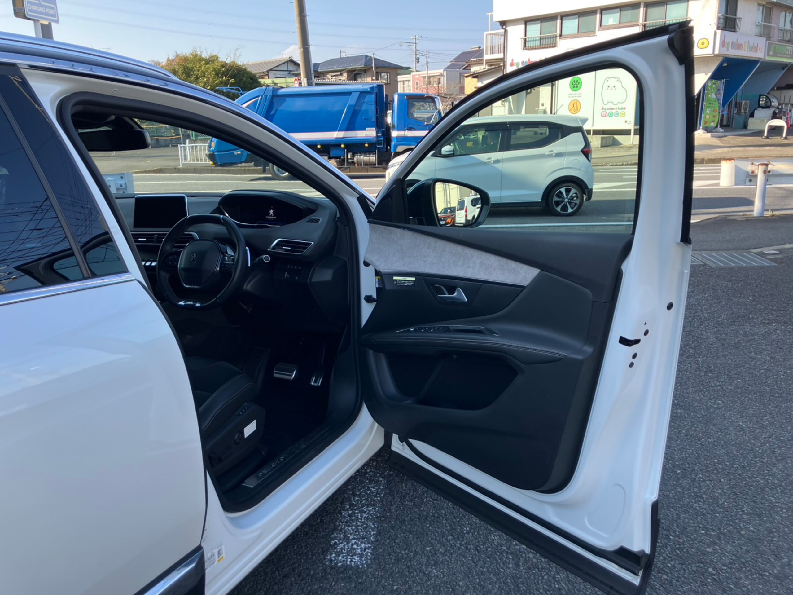 Peugeot 5008 GT Certified Used Car — photo 7