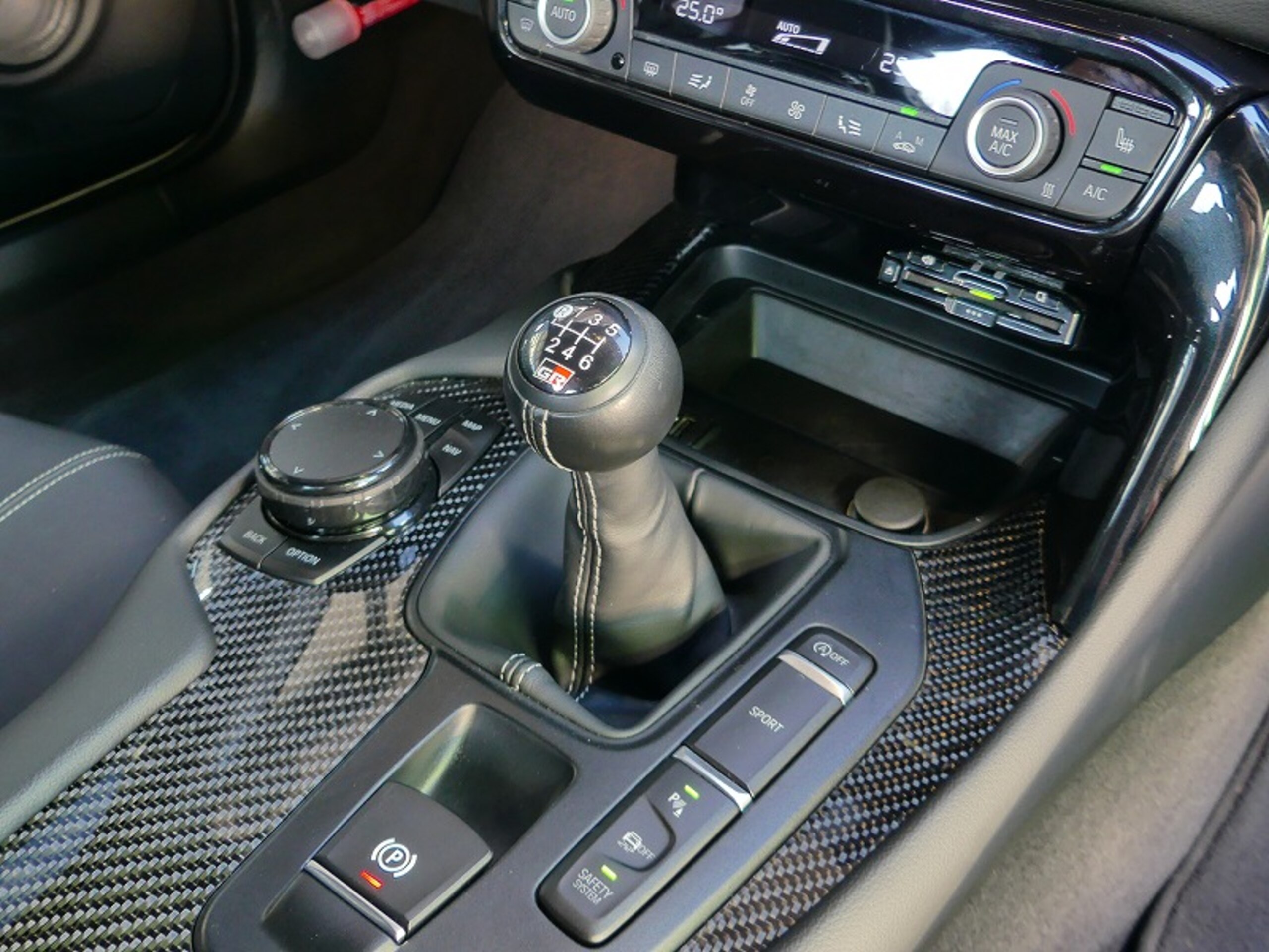 Toyota Supra 3.0 RZ — photo 7