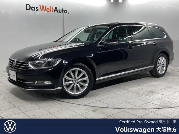 Volkswagen Passat Variant TDI Elegance Line Diesel Turbo Power Tailgate Seat Heater Corner Sensor LED Headlights Smart Key Genuine Navigation Backup Camera ACC Paddle Shift 3-Zone Air Conditioning ETC Certified Used Car (Deep Black Pearl Effect)