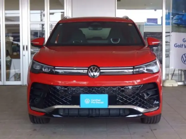 2025 Volkswagen Tiguan — photo 2