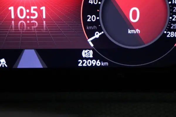 Volkswagen Golf GTI One Owner Navigation Backup Camera Cruise Control Bluetooth Wireless Charging Parking Assist System (White) — photo 8