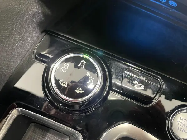 Peugeot 5008 GT BlueHDi Diesel Turbo First Class Package Panoramic Sunroof ACC LKA BSM Front/Rear PDC Driver Memory Seat Lumbar Support Seat Heater Apple CarPlay/Android Auto (Pearl White) — photo 8