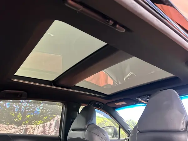 2021 Toyota Harrier — photo 3