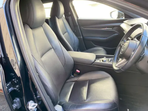 Mazda MAZDA3 Fastback 2.0 20S L Package — photo 7