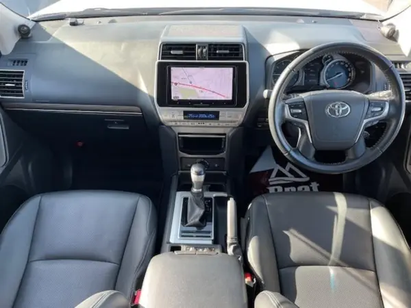 2020 Toyota Landcruiser Prado — photo 2