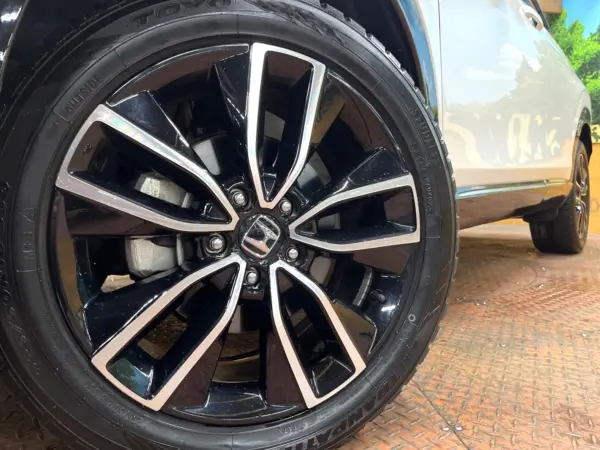 Honda Vezel 1.5 e:HEV Z Non-Smoking Car 9-inch Navigation Surround Camera BSM — photo 9