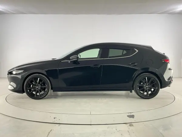 2025 Mazda 3 Fastback — photo 3