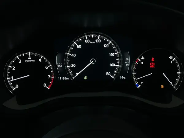 Mazda MAZDA3 Fastback 2.0 20S Black Selection 6MT/BOSE Sound/360 View/Collision Mitigation Brake/Radar Cruise Control/LKA/BSM/Front & Rear Side Approach Detection/Adaptive LED Headlights/Front & Rear Sonar/Driver Power Seat/Front Seat Heaters/10.25-inch Mazda Connect (Jet Black Mica) — photo 7