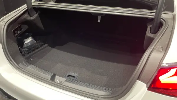 Mercedes-Benz E-Class E220 d Avantgarde AMG Line Package (ISG) Diesel Turbo MP202502 Digital Interior P・Panorama Roof・Advanced P・Leather EXP (Opaque White) — photo 7