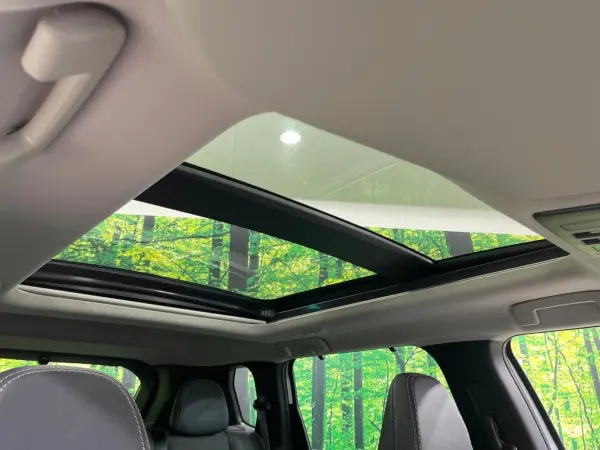 2022 Mitsubishi Outlander — photo 3