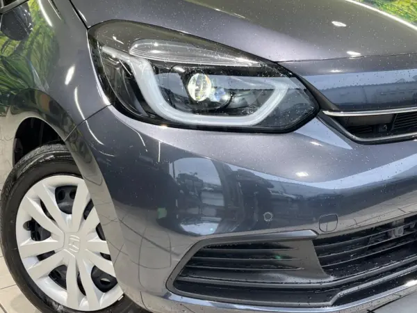 Honda Fit 1.5 e:HEV Home Grade with Genuine 9-inch Navigation and Backup Camera — photo 8