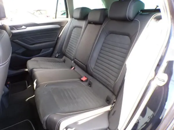 Volkswagen Passat Variant TDI Elegance Diesel Turbo Navigation ETC Rear Camera Non-Smoking (Black) — photo 9