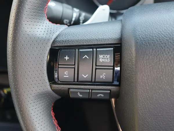 Toyota Hilux 2.4 Z GR Sport Diesel Turbo 4WD — photo 8