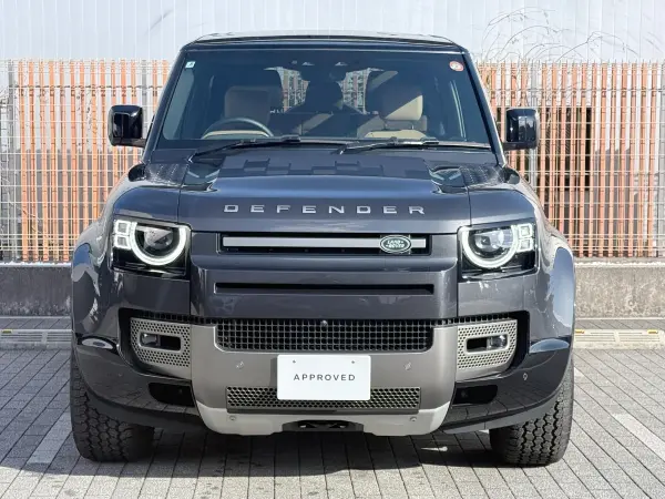 2025 Landrover Defender — photo 2