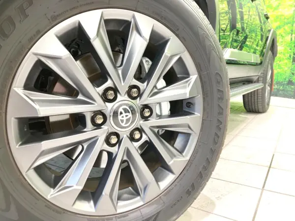 Toyota Land Cruiser 250 2.8 ZX Diesel Turbo 4WD — photo 9