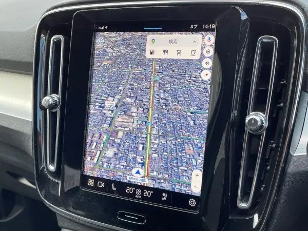 Volvo XC40 Plus B4 AWD 4WD with Google Navigation, 360° View Camera, Power Tailgate, Memory Power Seats, Steering Heater, Pilot Assist, Genuine 18-inch Alloy Wheels, LED Headlights (Onyx Black Metallic) — photo 7