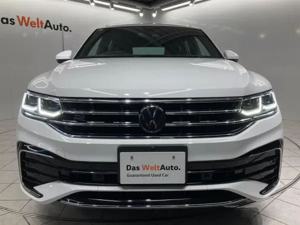 Volkswagen Tiguan TSI 4Motion R-Line 4WD Travel Assist IQ Light Digital Meter Around View Camera Front Assist Lane Assist Navigation Power Tailgate Certified Used Car (Pure White) — photo 9