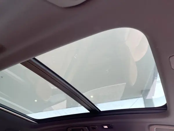 2023 Volvo Xc60 — photo 3