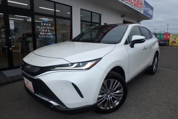 2020 Toyota Harrier — photo 2