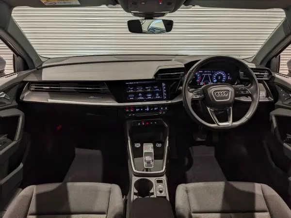 Audi A3 Sportback 30 TFSI Navigation Package Convenience & Assistance Package (Florett Silver Metallic) — photo 8