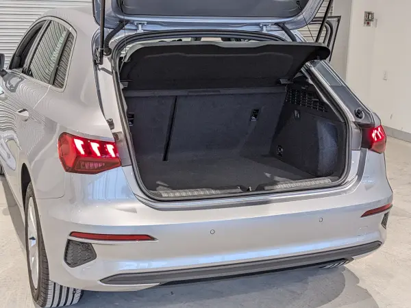 Audi A3 Sportback 30 TFSI Navigation Package Convenience & Assistance Package (Florett Silver Metallic) — photo 9