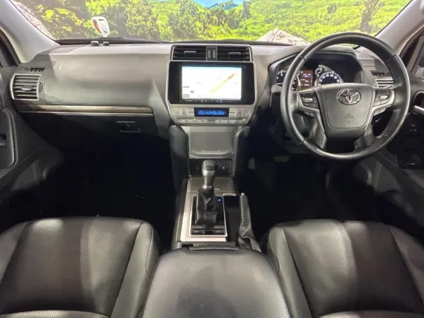 2023 Toyota Landcruiser Prado — photo 2