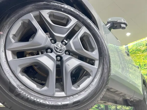 Toyota RAV4 2.0 Adventure 4WD — photo 9