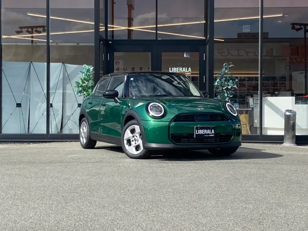 Mini Cooper C 5-door DCT — photo 8