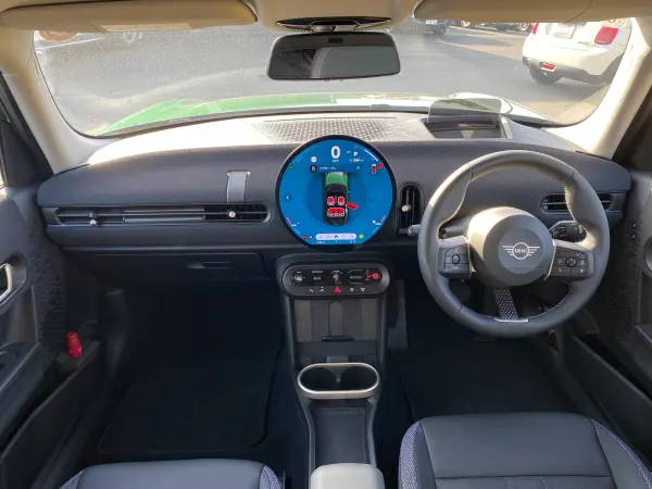 2025 Mini Cooper — photo 2