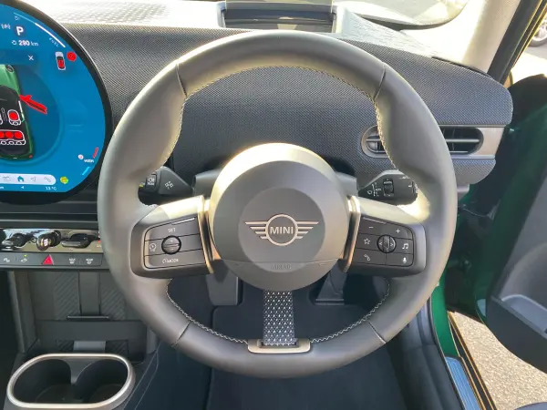 2025 Mini Cooper — photo 3