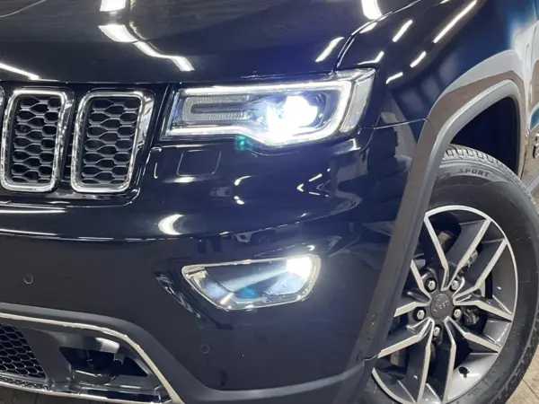 Jeep Grand Cherokee WK 10th Anniversary Edition 4WD — photo 8
