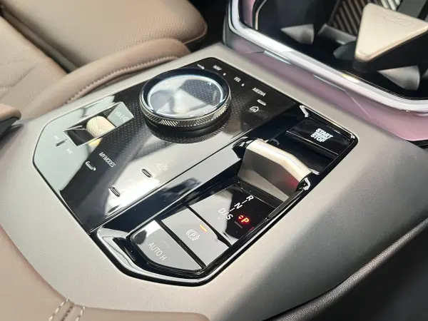 2025 Bmw X3 — photo 8 | Tuminion Kenya