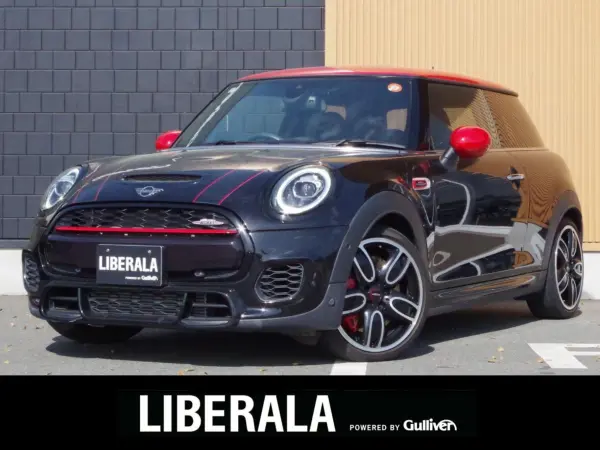 Mini Mini John Cooper Works 3-door One Owner Car! Black/Red Half Leather Seats Adaptive Cruise Control Intelligent Safety Pepper Package HUD PDC Comfort Access Backup Camera iDrive Navigation ETC Seat Heater (Midnight Black)