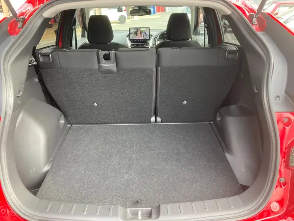 Mitsubishi Eclipse Cross 1.5 Black Edition 4WD with Alpine Navigation Bluetooth, Collision Mitigation Braking, Head-Up Display, Dashcam, ETC, Electric Parking Brake, LED Headlights (Red Diamond) — photo 9