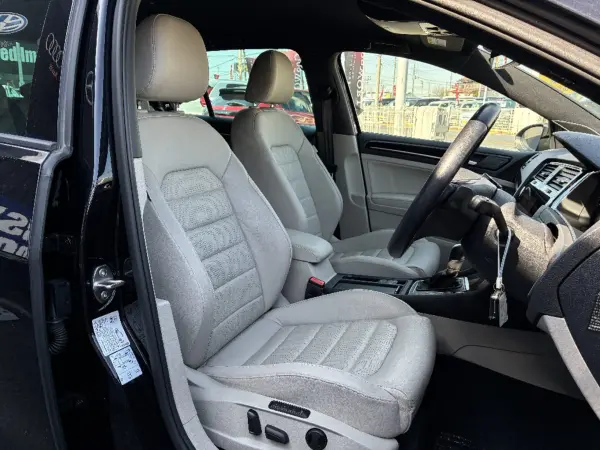 Volkswagen Golf TDI Highline Meister Diesel Turbo — photo 7