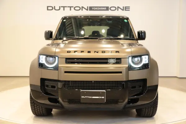 Land Rover Defender 110 X Dynamic SE 3.0L D300 Diesel Turbo 4WD — photo 7