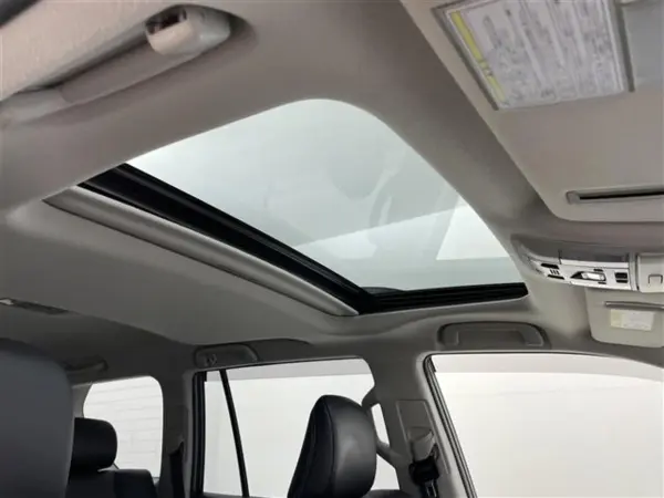 2023 Toyota Landcruiser Prado — photo 2