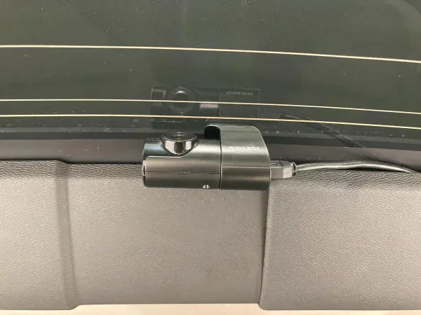 Volvo XC40 B4 AWD Inscription 4WD Brown Leather Seats Seat Heater Genuine Navigation Full-Seg TV USB Bluetooth ETC Lane Keep Aid Road Sign Information Driver Alert High Beam Assist Park Assist Cross Traffic (Pebble Grey Metallic) — photo 8