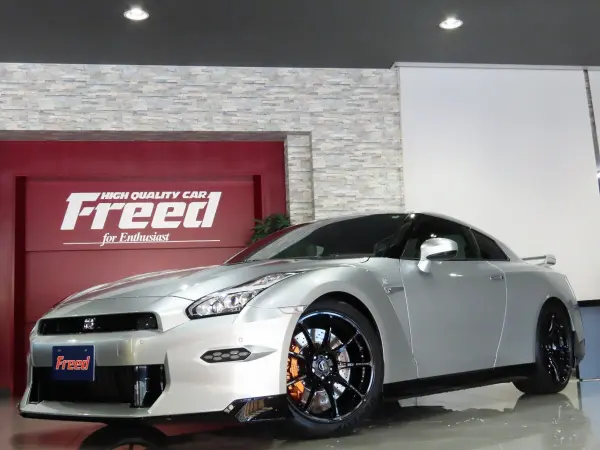 2024 Nissan Gt-r — photo 3