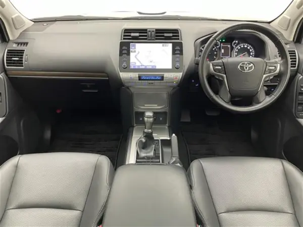 2022 Toyota Landcruiser Prado — photo 2