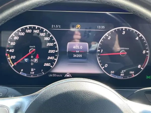 Mercedes-Benz E-Class Wagon E220d Avantgarde AMG Line Diesel Turbo — photo 8