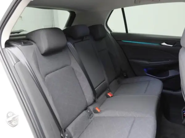 Volkswagen Golf TDI Active Advance Platinum Edition Diesel Turbo Certified Used Car — photo 9