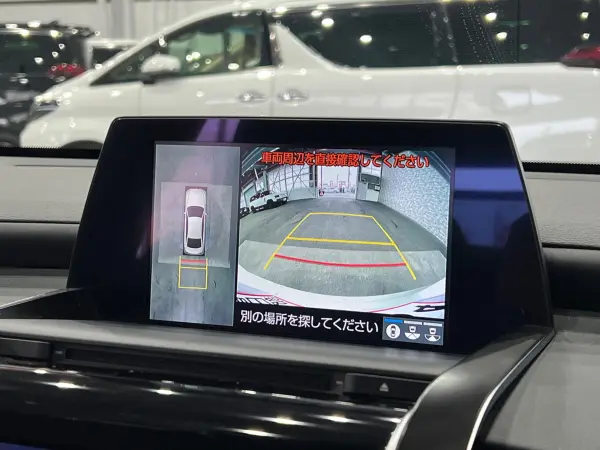 2019 Toyota Crown — photo 3