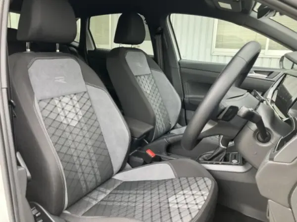 Volkswagen Polo TSI R-Line Demo Car with New Car Warranty Transfer Certified Used Car (Pure White) — photo 9